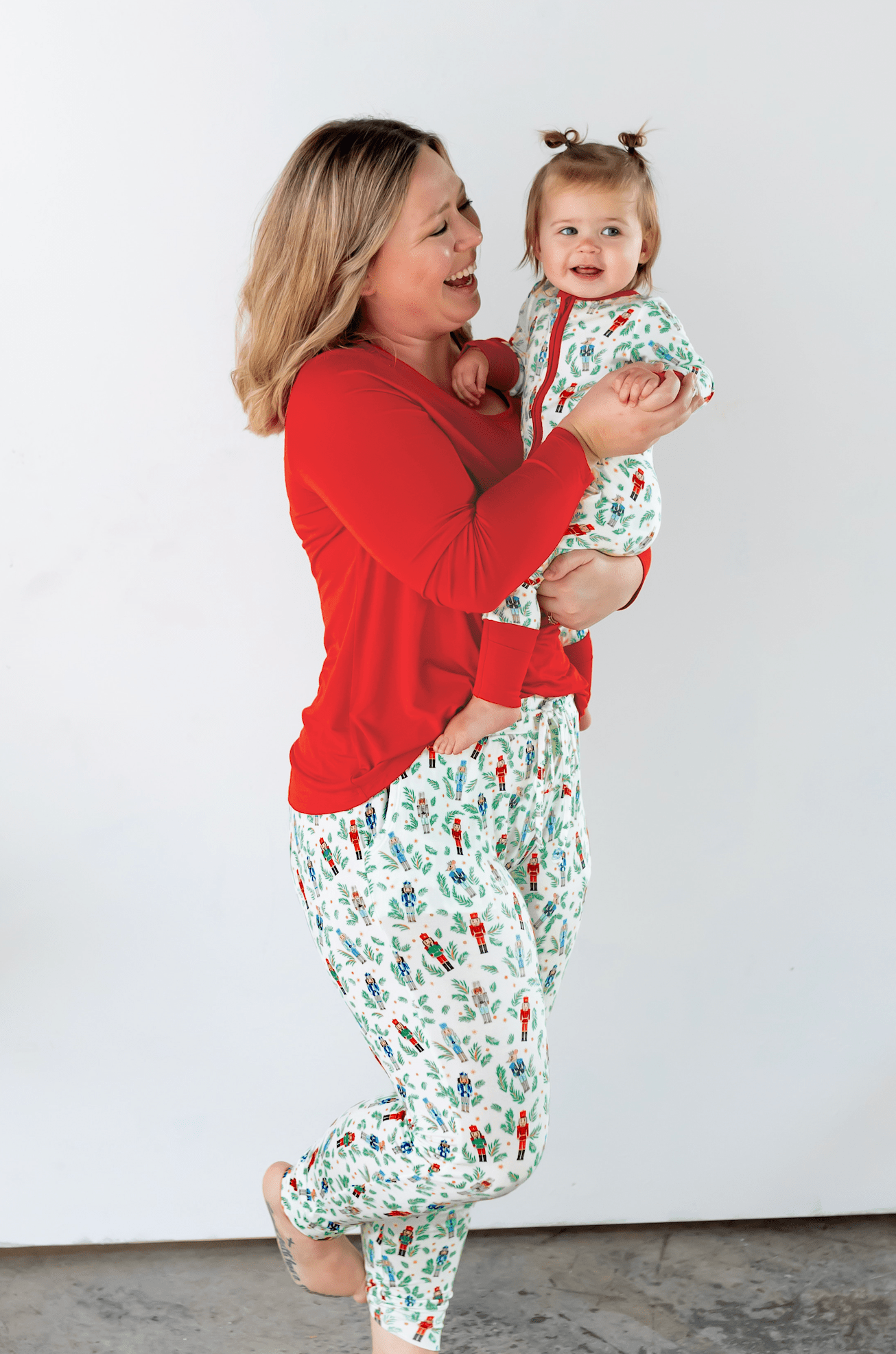Nutcrackers Midnight March Women's Long Sleeve Pajama Jogger Set